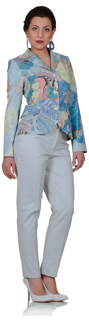 Цветно сако и прав панталон