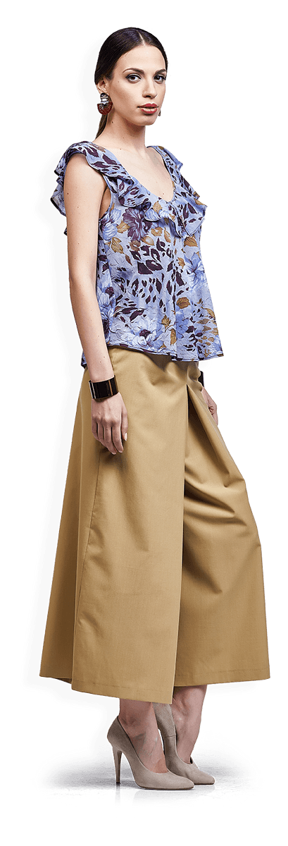 Блуза с флорален десен и пола панталон от тенсел