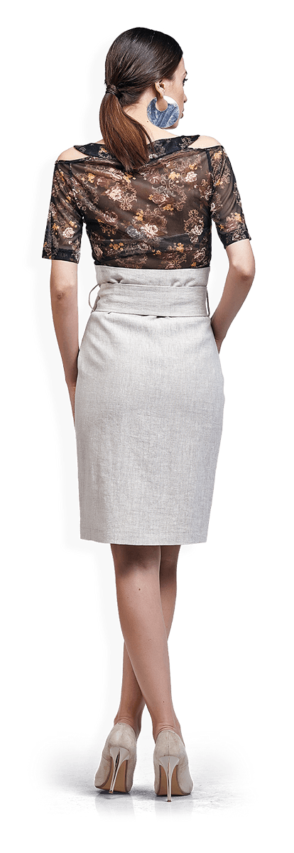 Блуза с флорален десен и пола от лен