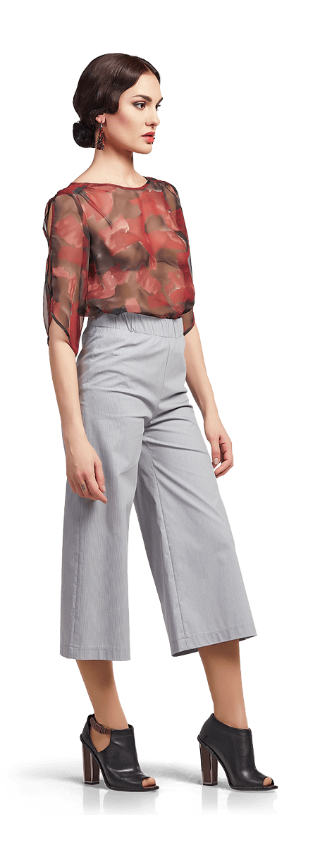 Ефирна блуза и прав 7/8 панталон