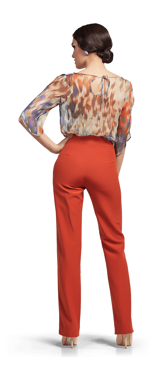 Копринена блуза и дамски панталон в цвят брик