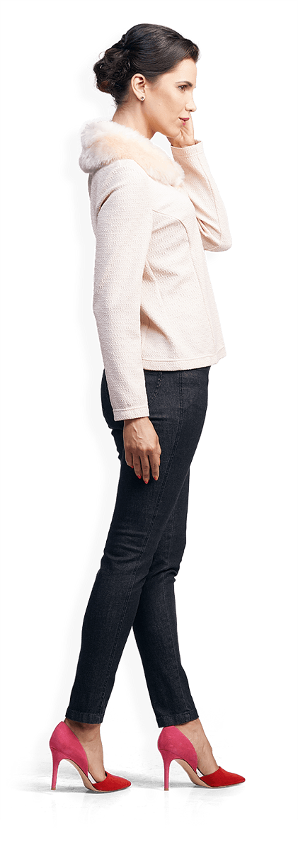 Дамско трикотажно сако и черен панталон