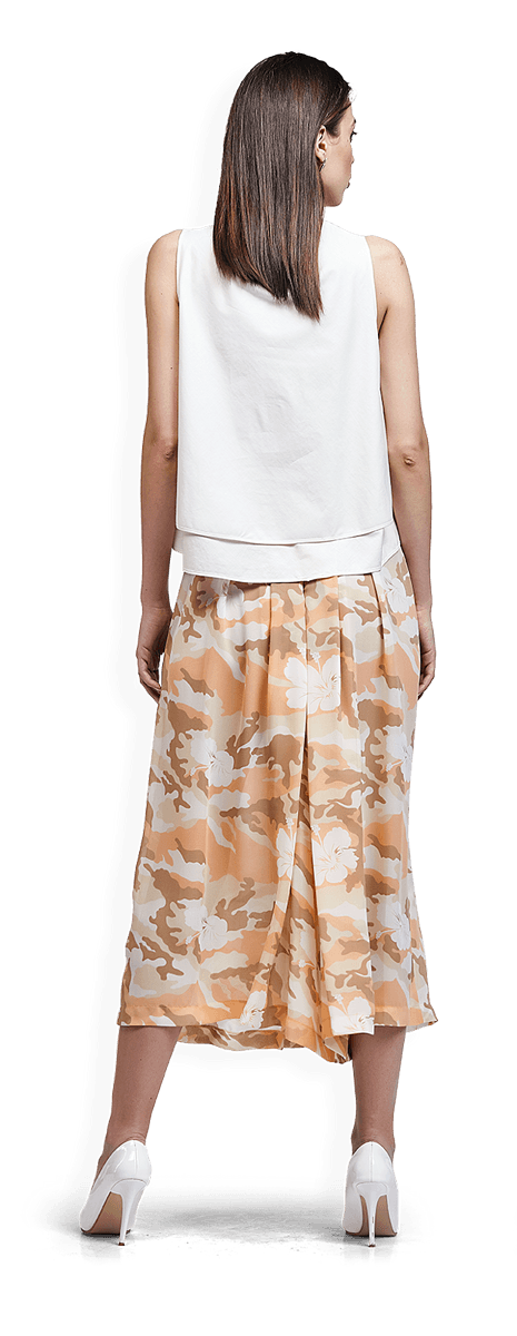 Двуслоен топ и пола панталон в камуфлаж