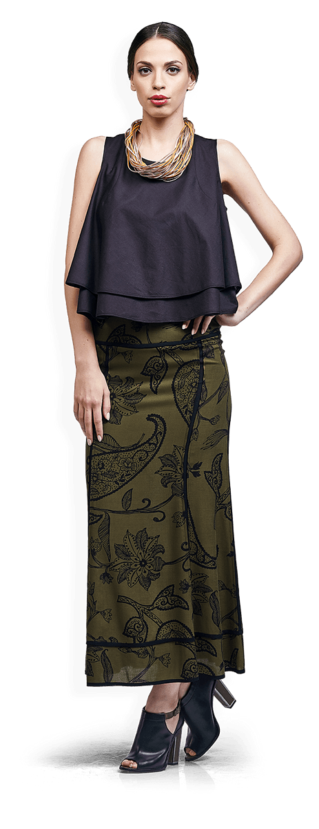 Черен топ и дълга лятна пола