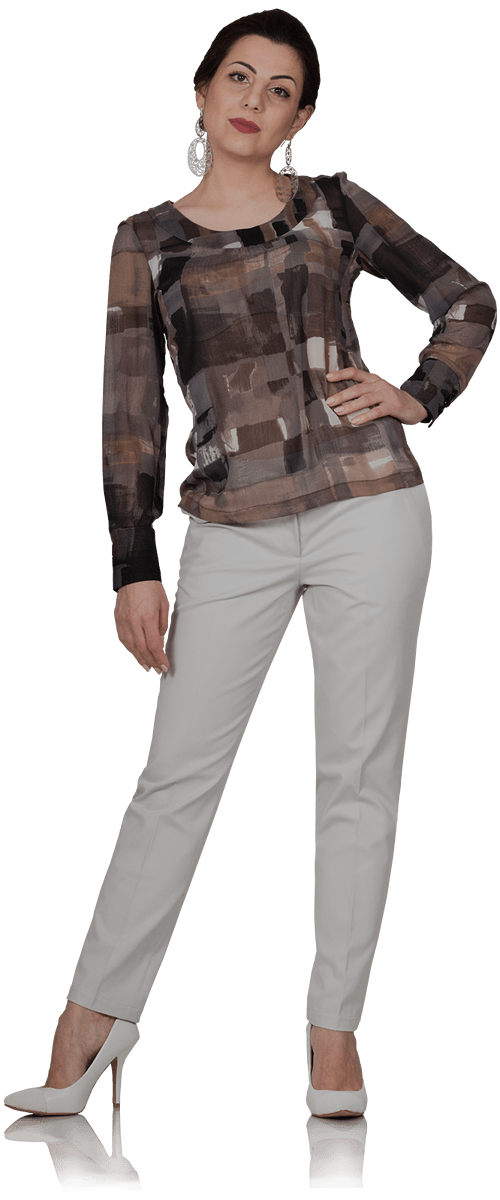 Ефирна блуза и стилен панталон