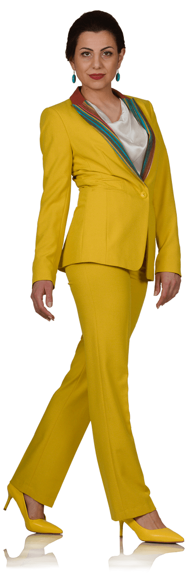 Костюм от удължено сако и прав панталон