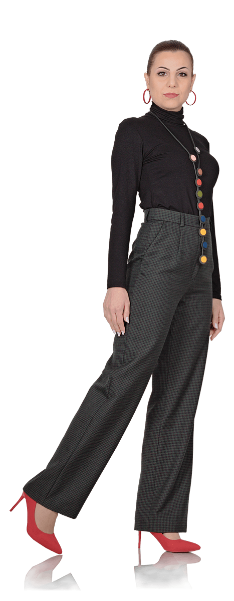 Костюм от елегантно манто и панталон