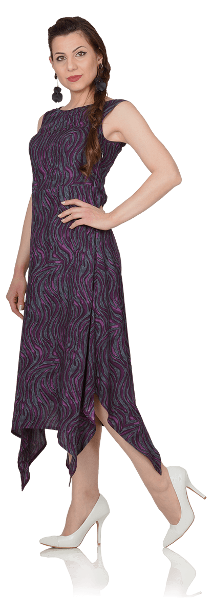 Дълга рокля с разкроена пола