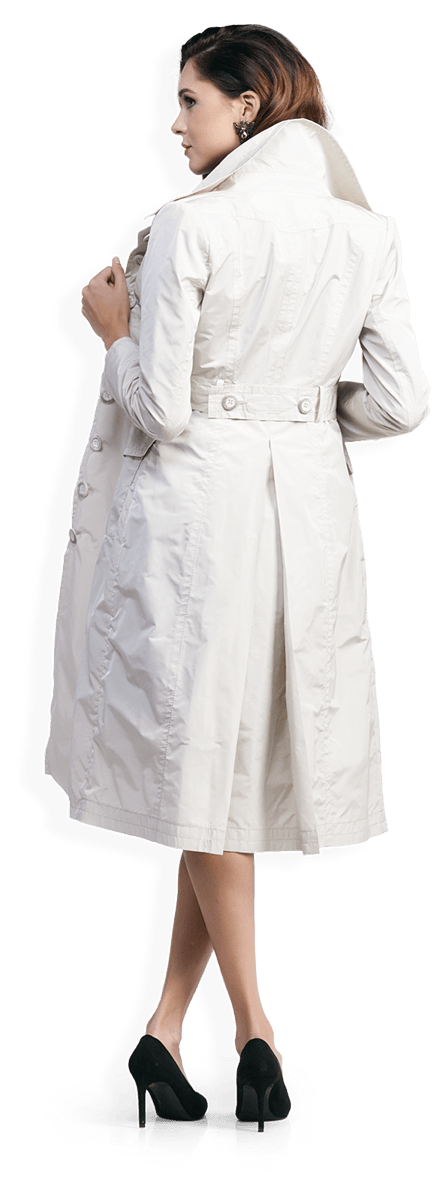 Шлифер с класическа кройка в бяло