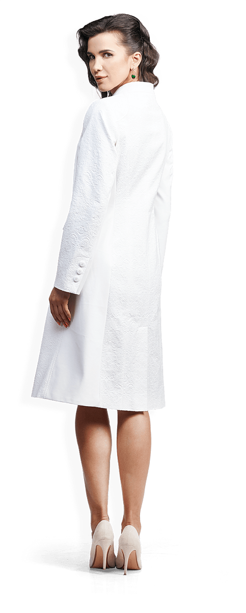 Стилно манто в бяло