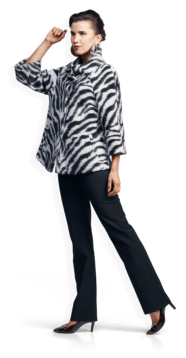 Късо палто с анималистичен принт