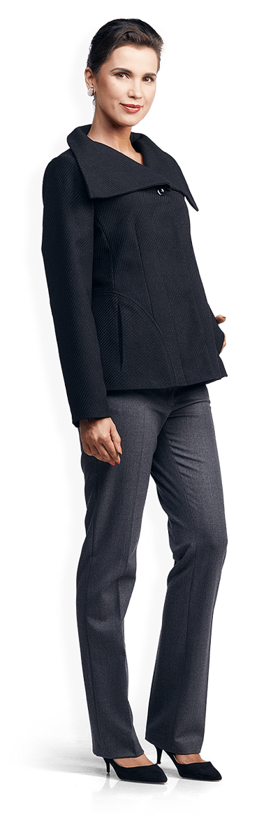 Панталон и късо черно палто