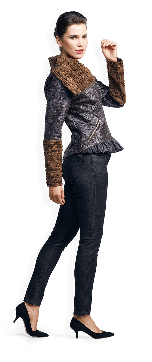 Кафяво зимно яке с дънков панталон