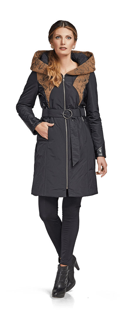 Палто с голяма качулка