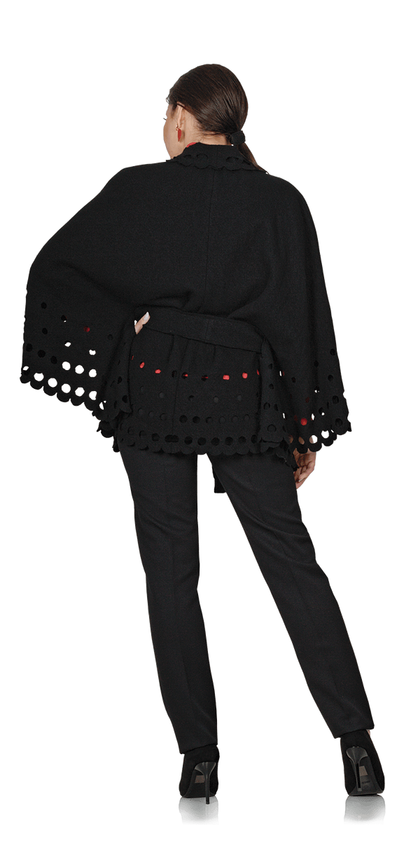 Елегантна перелина с блуза с висока яка